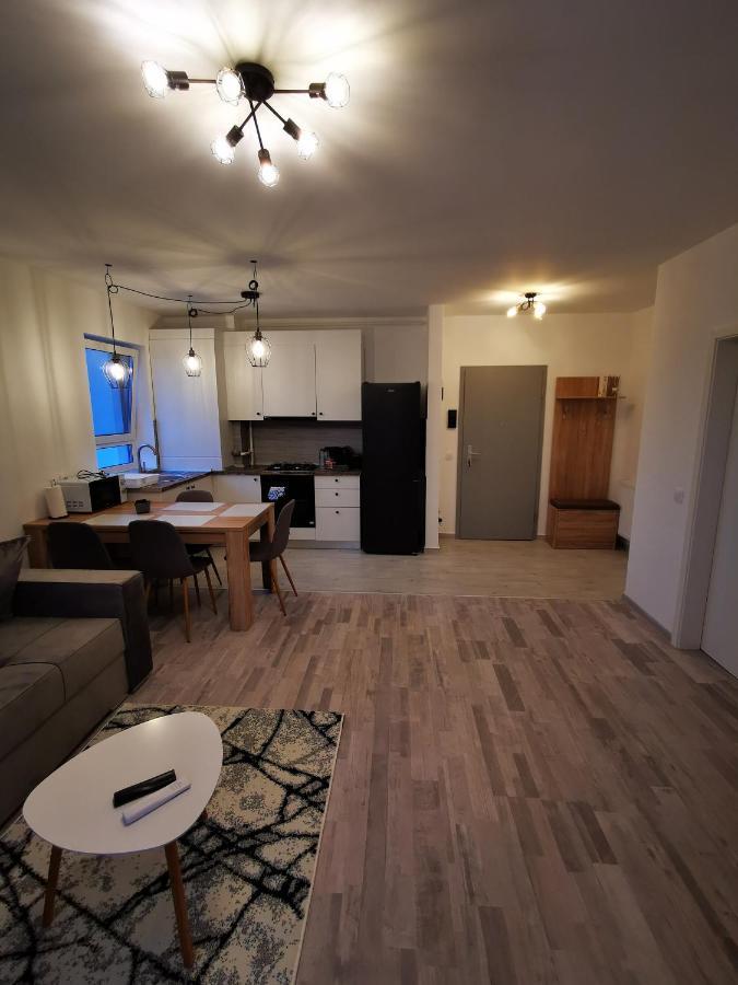 Teo Apartment Brașov Exterior foto